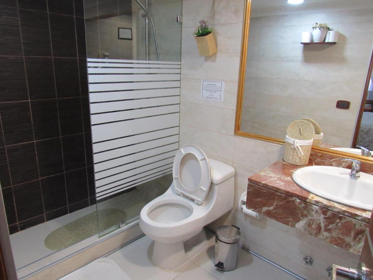 Ciudad De Vitoria Hotel Santiago
