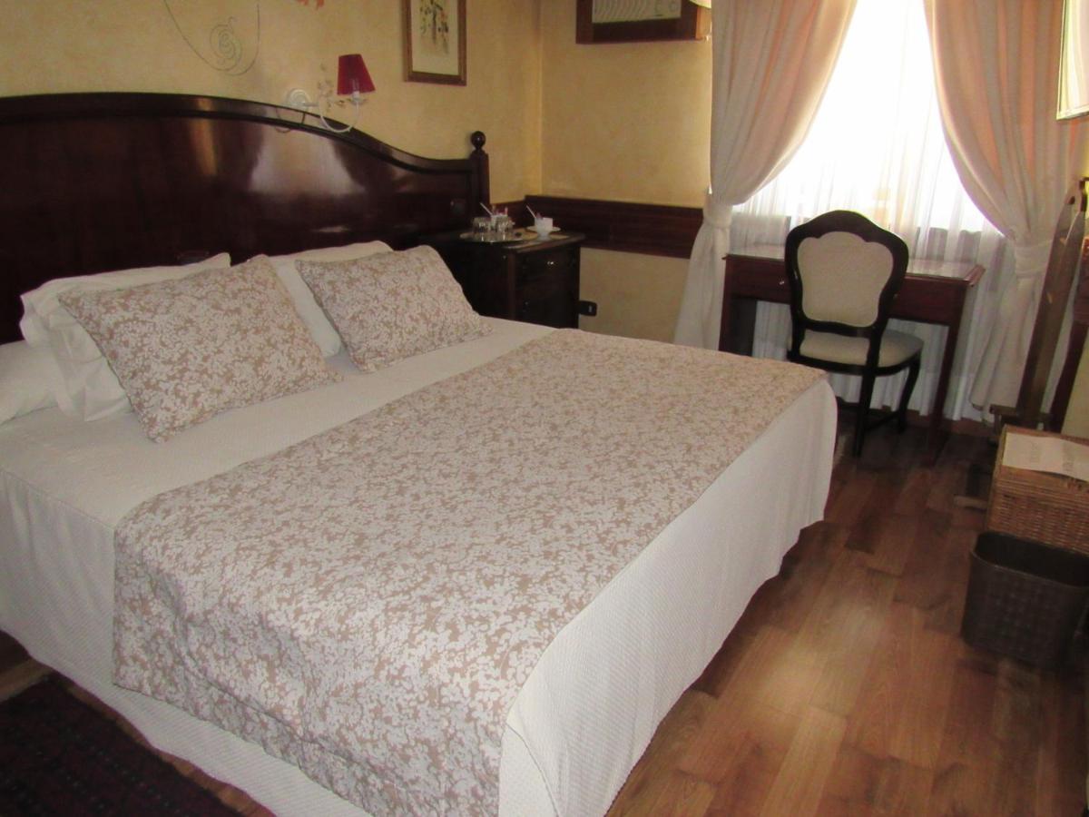 Hotel Ciudad De Vitoria Santiago